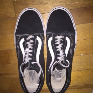 Vans old school black and white